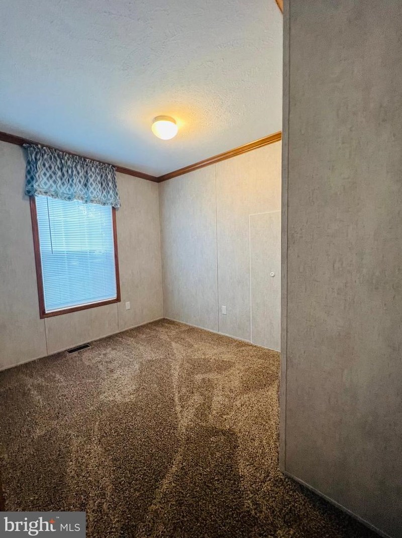 13 Mckinley Dr, Millville NJ 08332-4478 exterior