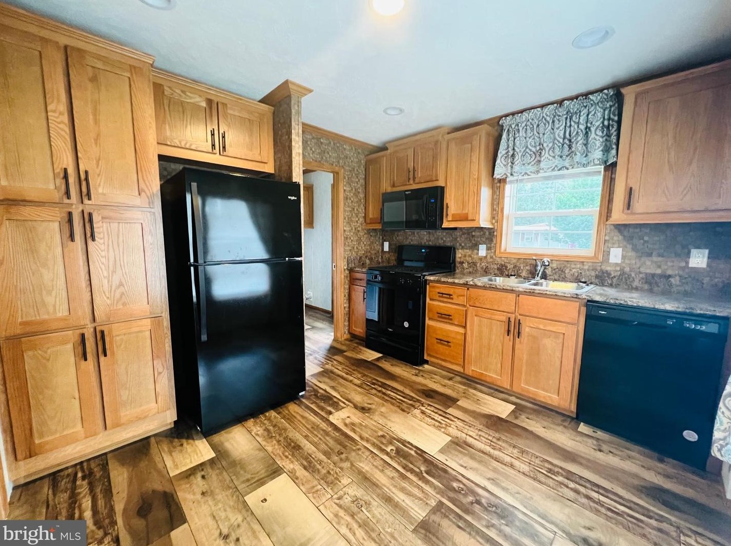 13 Mckinley Dr, Millville NJ 08332-4478 exterior