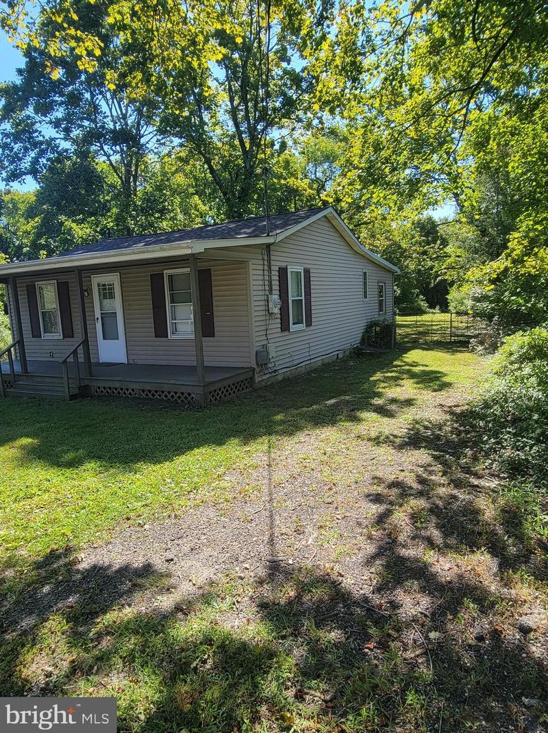 7 Finlaw Ave, Stow Creek Twp, NJ 08302-7042