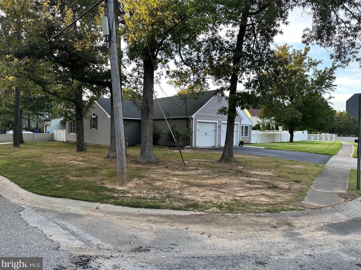 348 Peach Dr, Millville, NJ 08332-5104