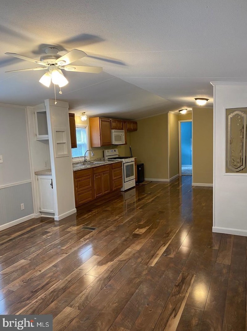 228 Shell Rd, Millville, NJ 08332