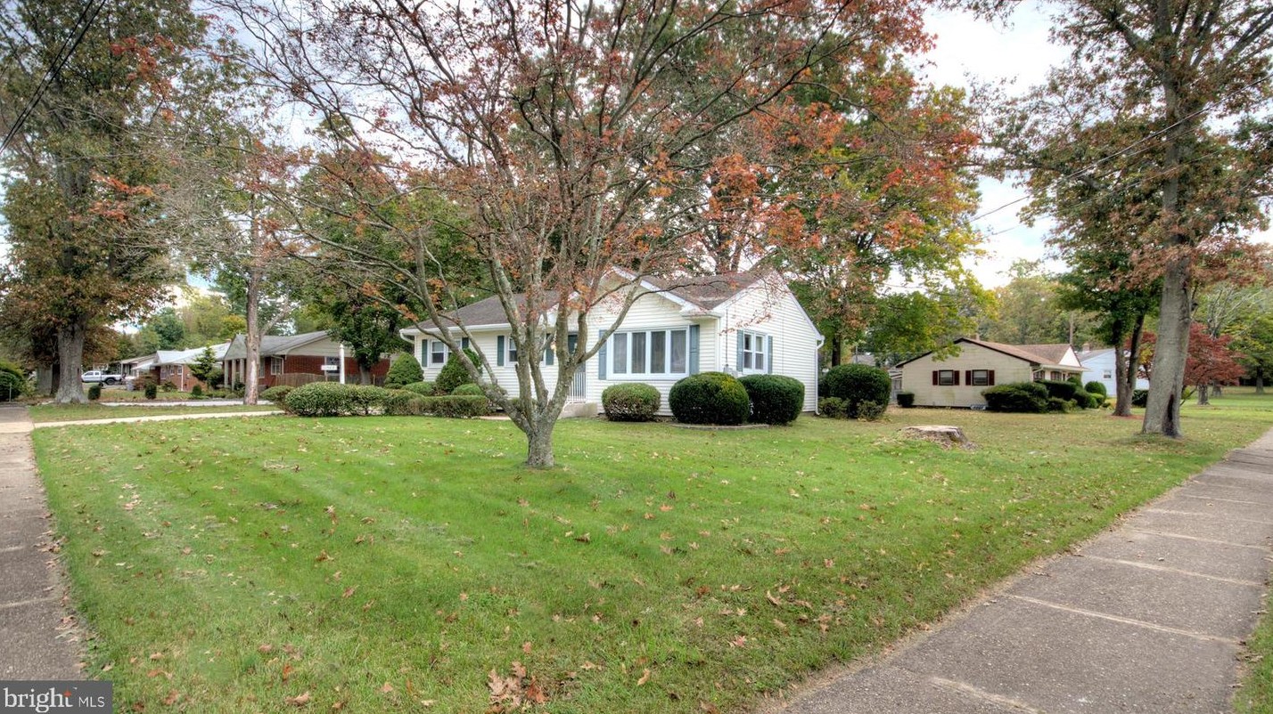 1583 Clover Ave, Vineland, NJ 08361