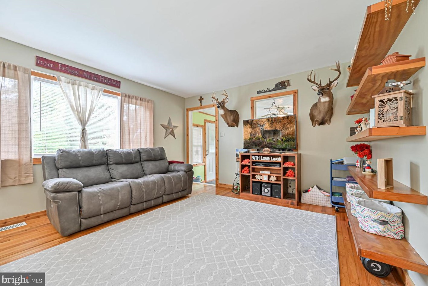 70 Flat Top Rd, Stow Creek Twp, NJ 08302