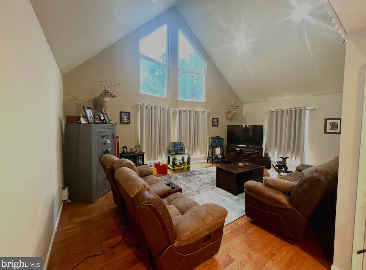 1098 Queens Rd, Vineland, NJ 08361
