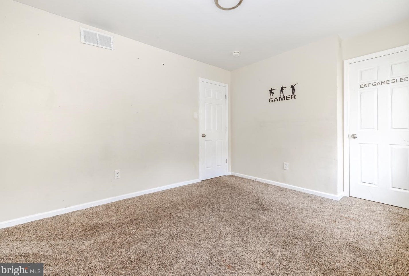 47 Lisa Marie Ter, Millville NJ  08332-4158 exterior