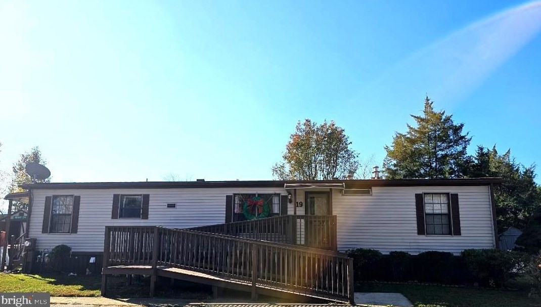 19 Jackson Dr, Millville, NJ 08332-4413