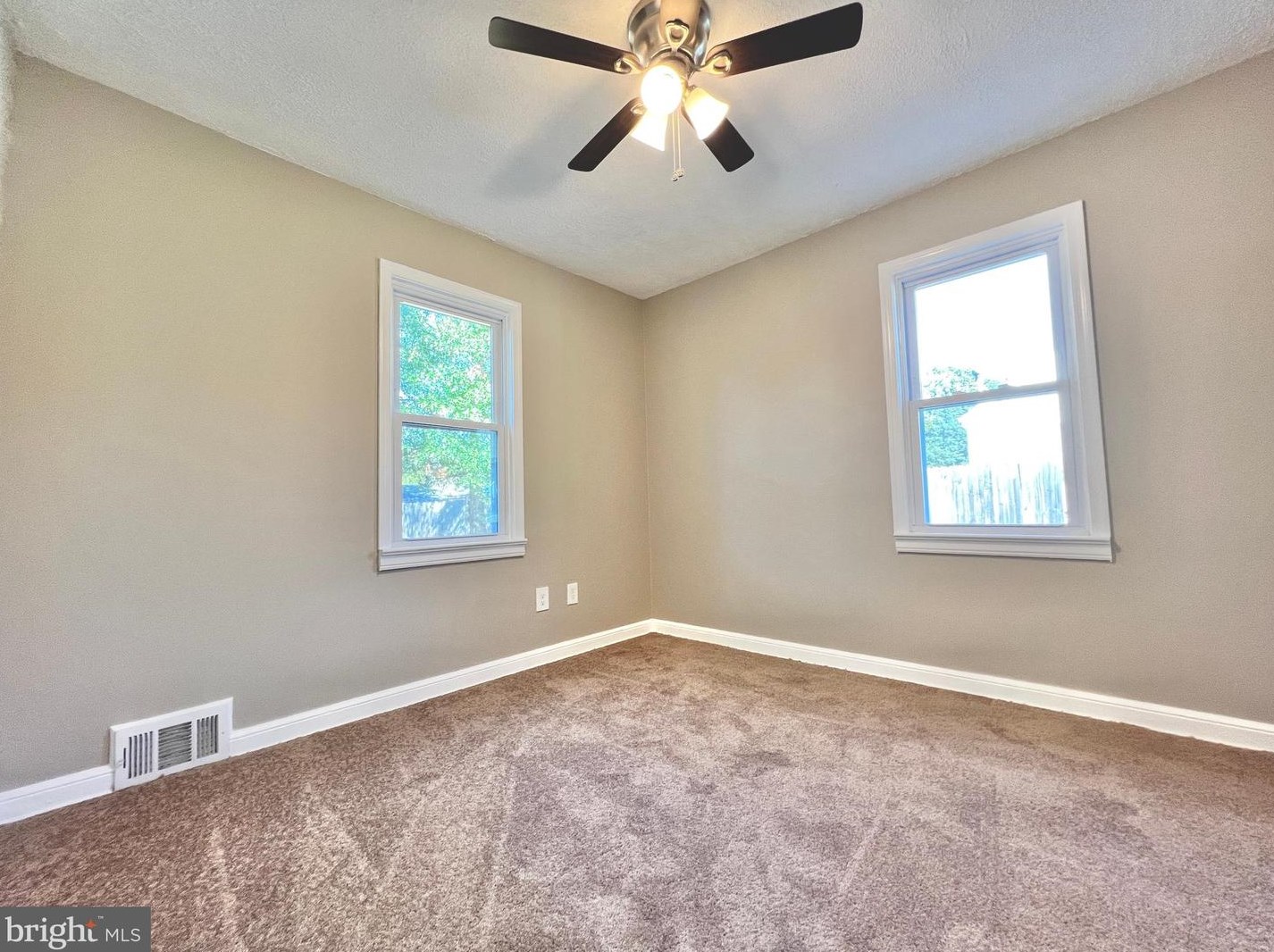 1634 Wallace St, Vineland NJ  08360-4346 exterior