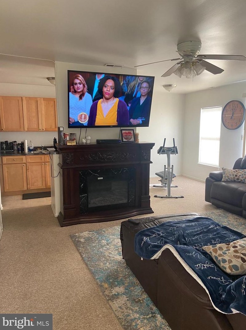 2139 E Chestnut Ave, Vineland, NJ 08361