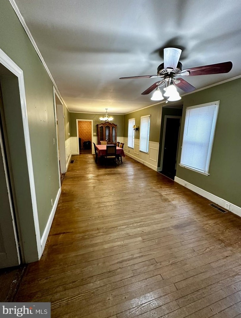 1106 Broad St, Millville, NJ 08332-1614