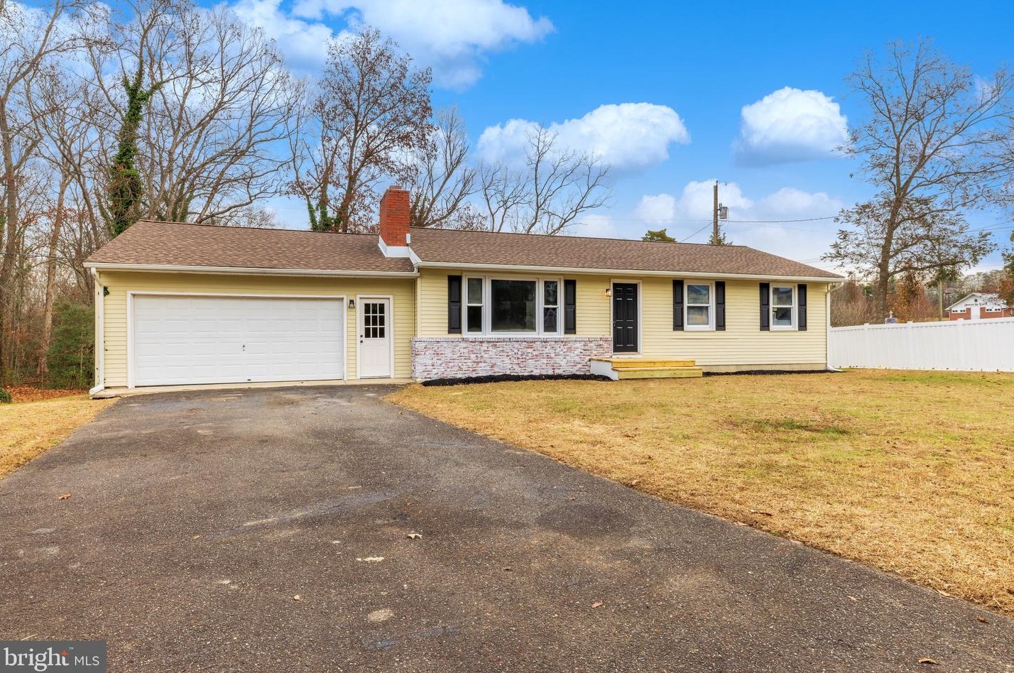 4 Collett Dr, Stow Creek Twp, NJ 08302-7148