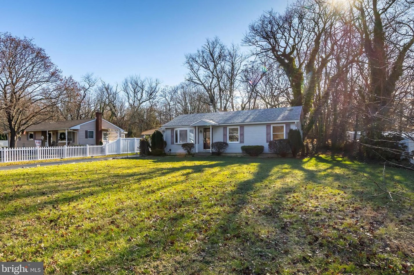 85 Strawberry Ave, Vineland, NJ 08360