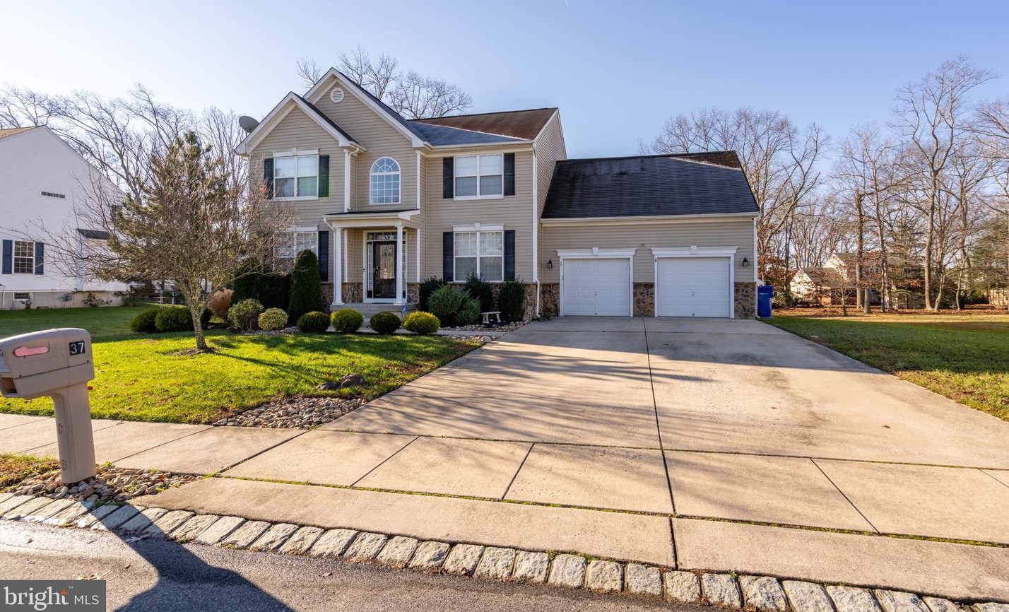 37 Tomasello Dr, Millville, NJ 08332