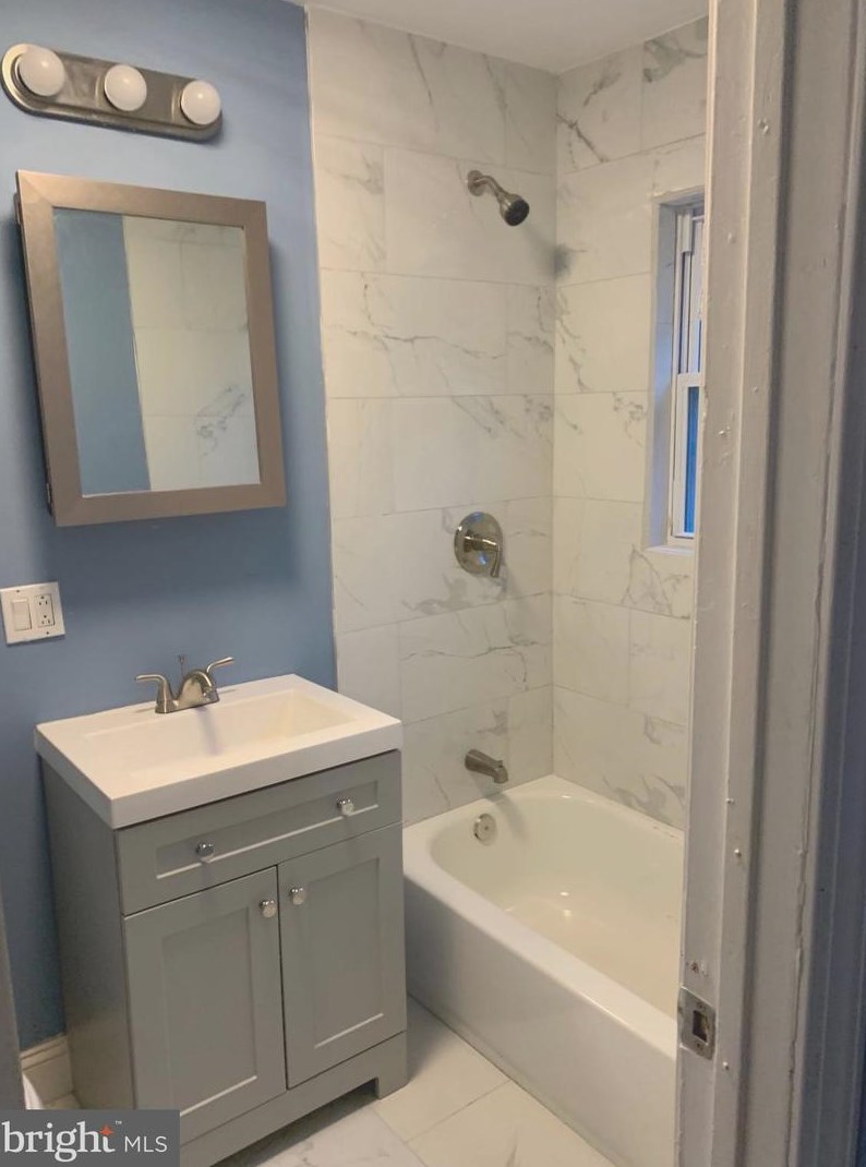 7071 Parsons Ln, Port Norris, NJ 08349-3602