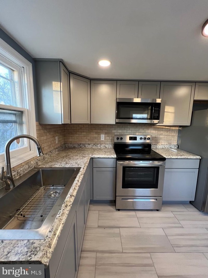 218 N 5th St, Millville, NJ 08332