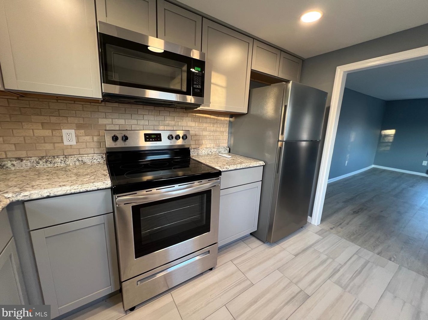218 5th St, Millville NJ  08332-5318 exterior