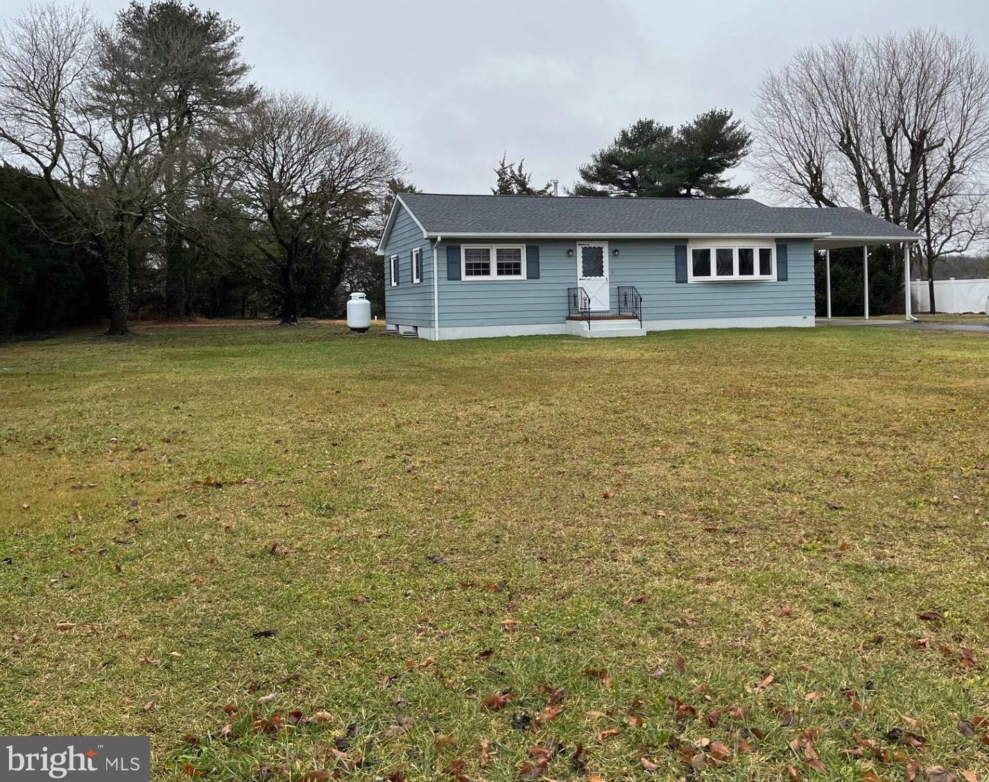 39 Sayres Neck Rd, Stow Creek Twp, NJ 08302