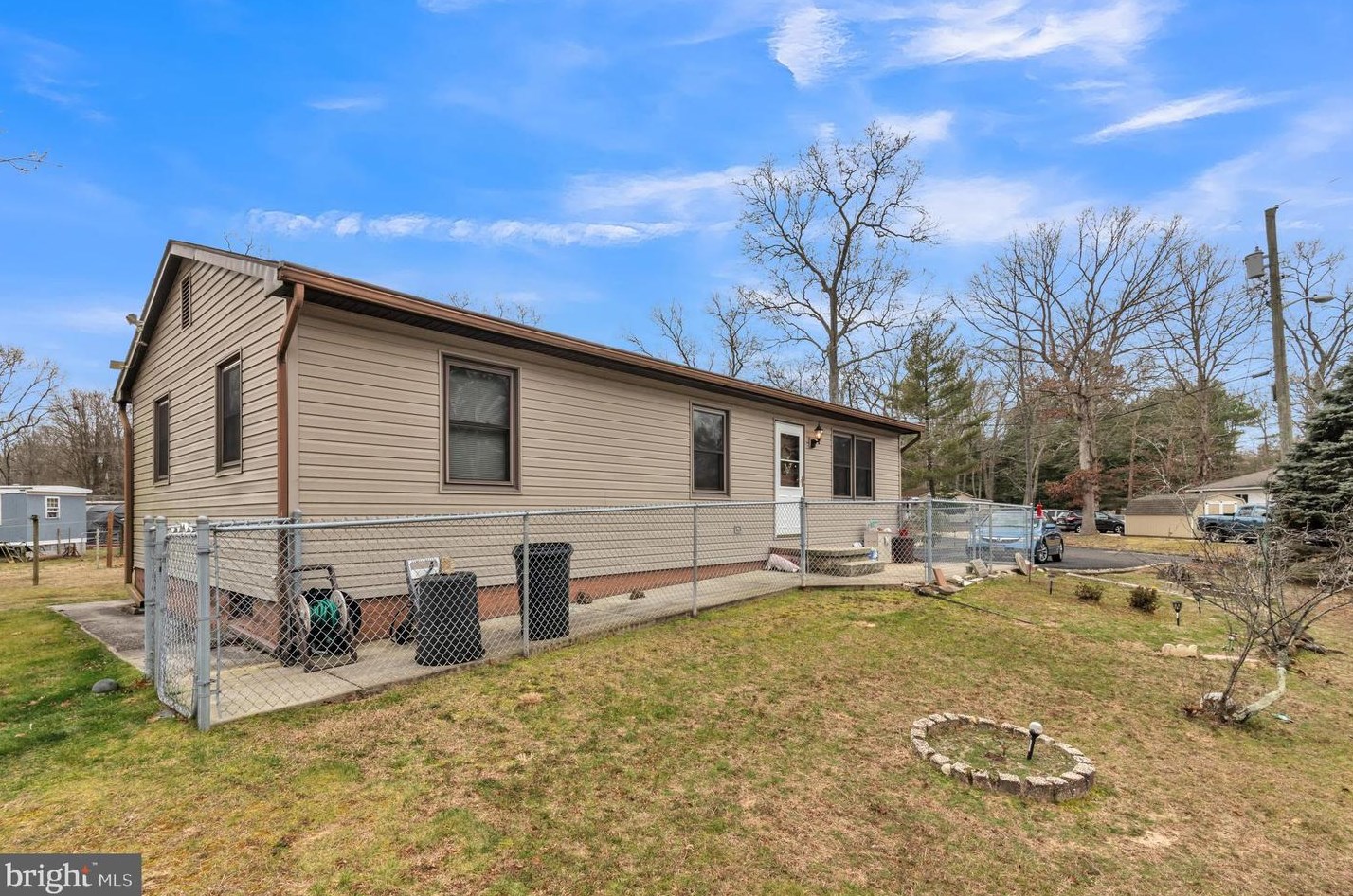 2309 Lakeshore Dr, Millville NJ  08332-5437 exterior