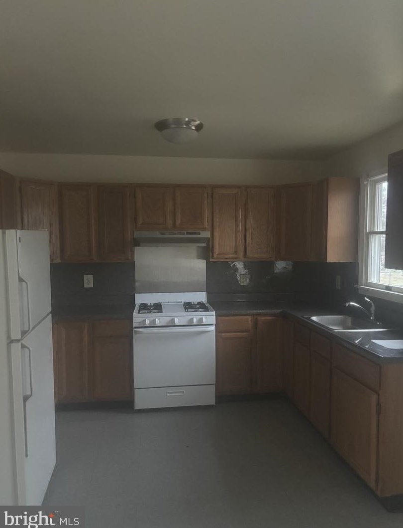 5633 High Ridge Rd, Millville, NJ 08332