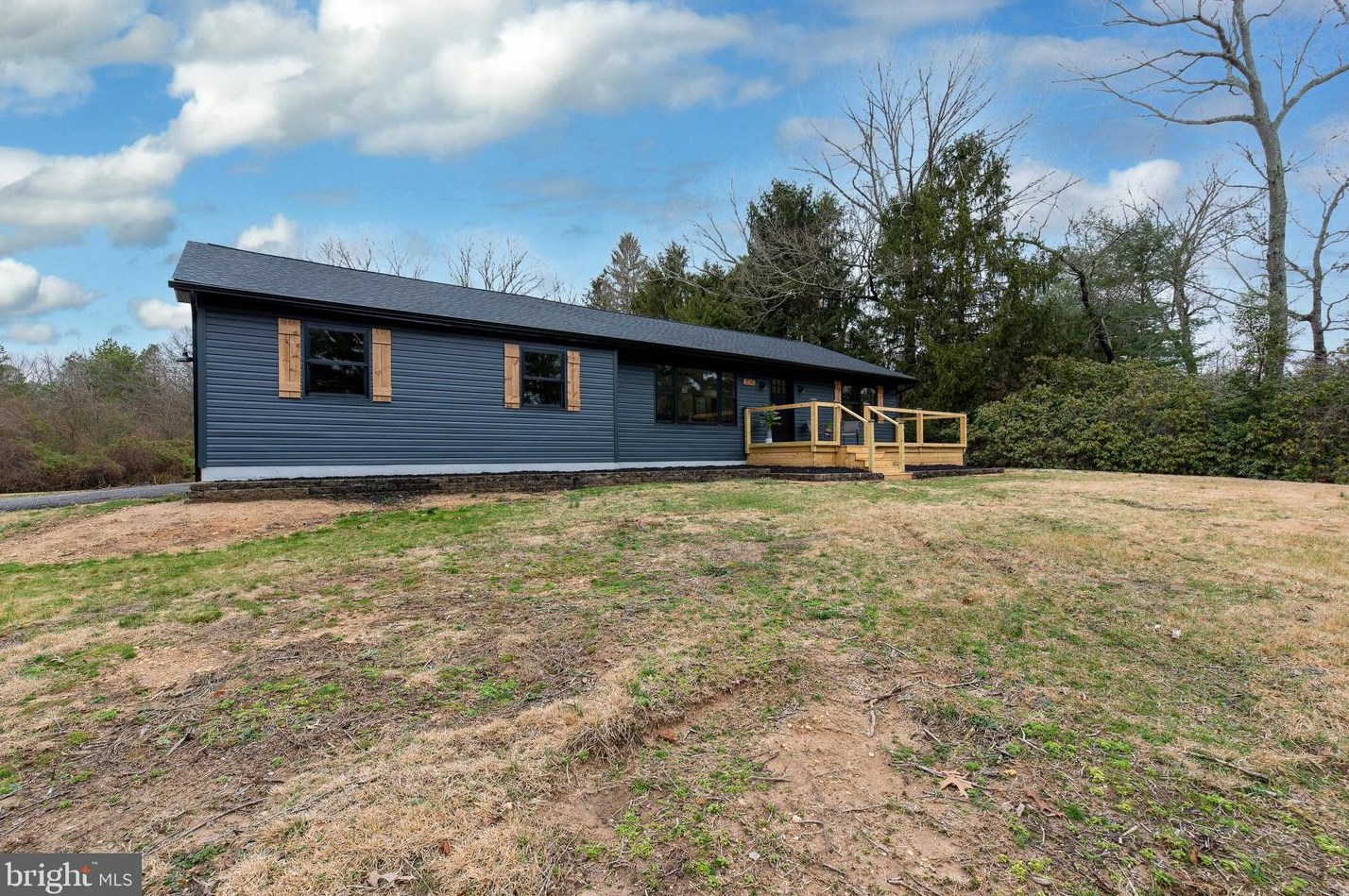 235 Kenyon Ave, Millville, NJ 08332