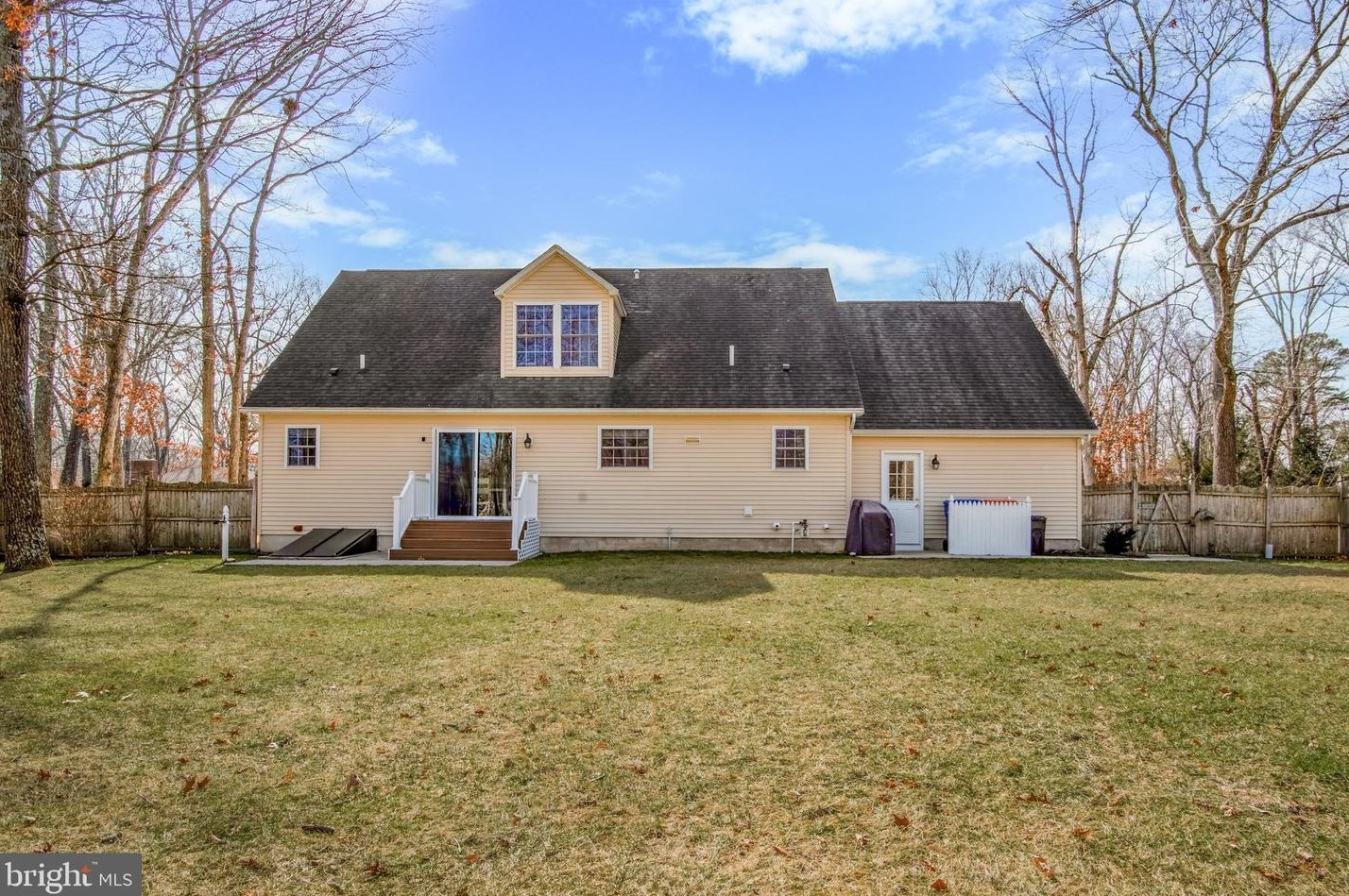 2434 Clover Ln, Millville NJ  08332-6408 exterior