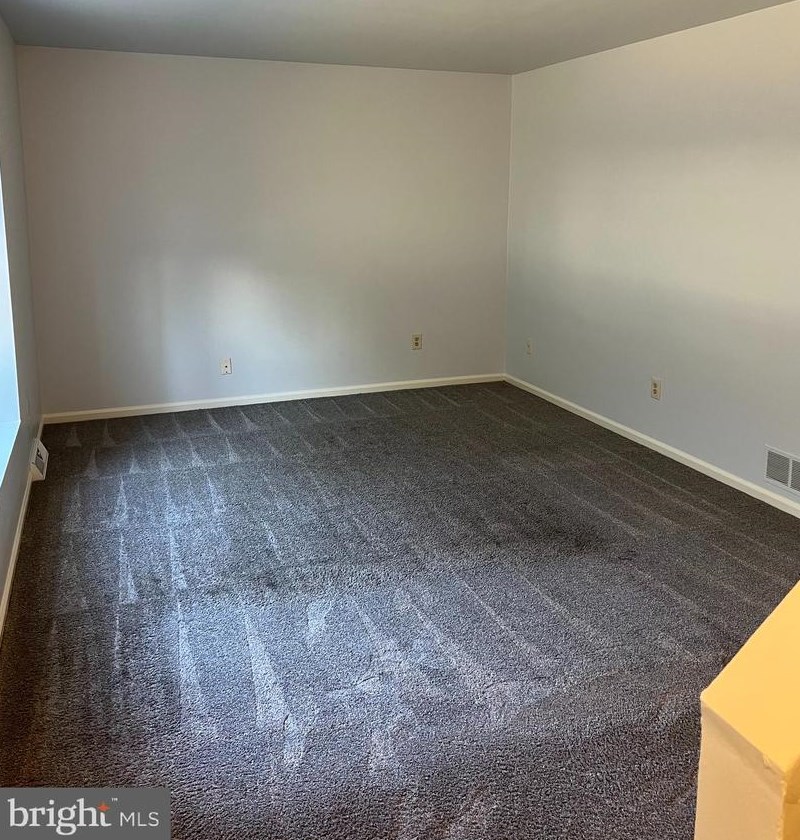2485 E Oak Rd, Vineland, NJ 08361