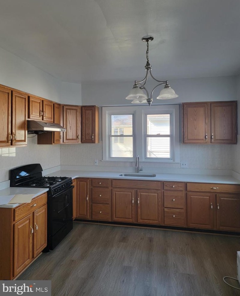 1002 New Pear St, Vineland, NJ 08360