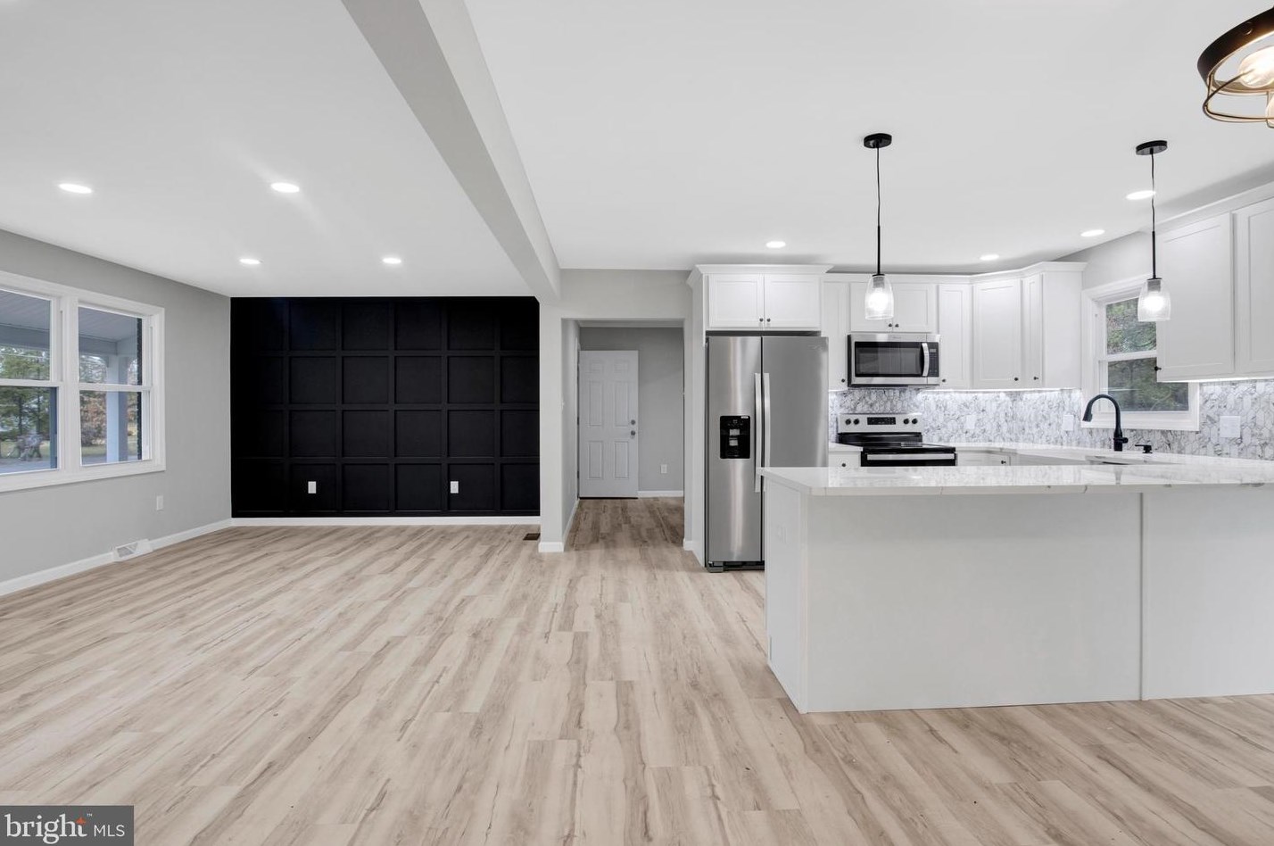 49 Roberts Ave, Stow Creek Twp NJ 08302-3638 exterior