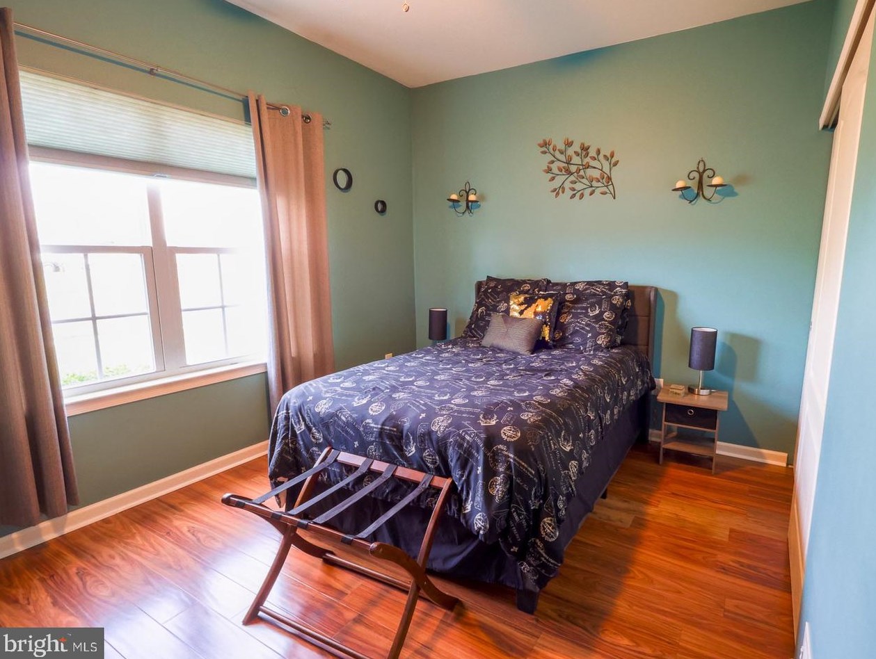 58 Cottage St, Millville NJ 08332-4829 exterior