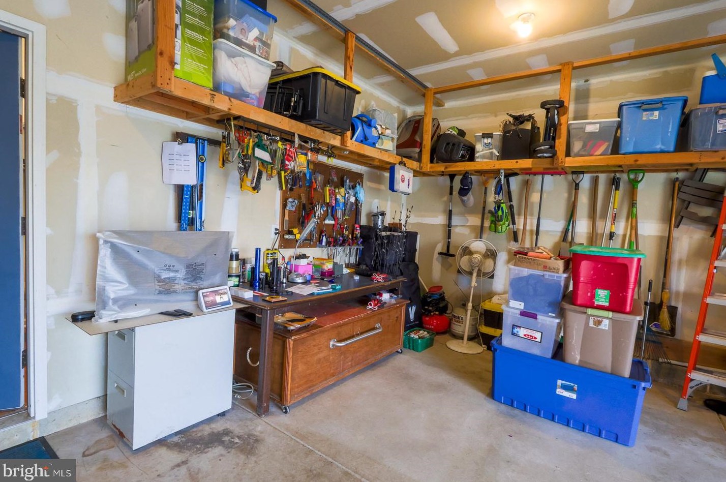 58 Cottage St, Millville NJ 08332-4829 exterior