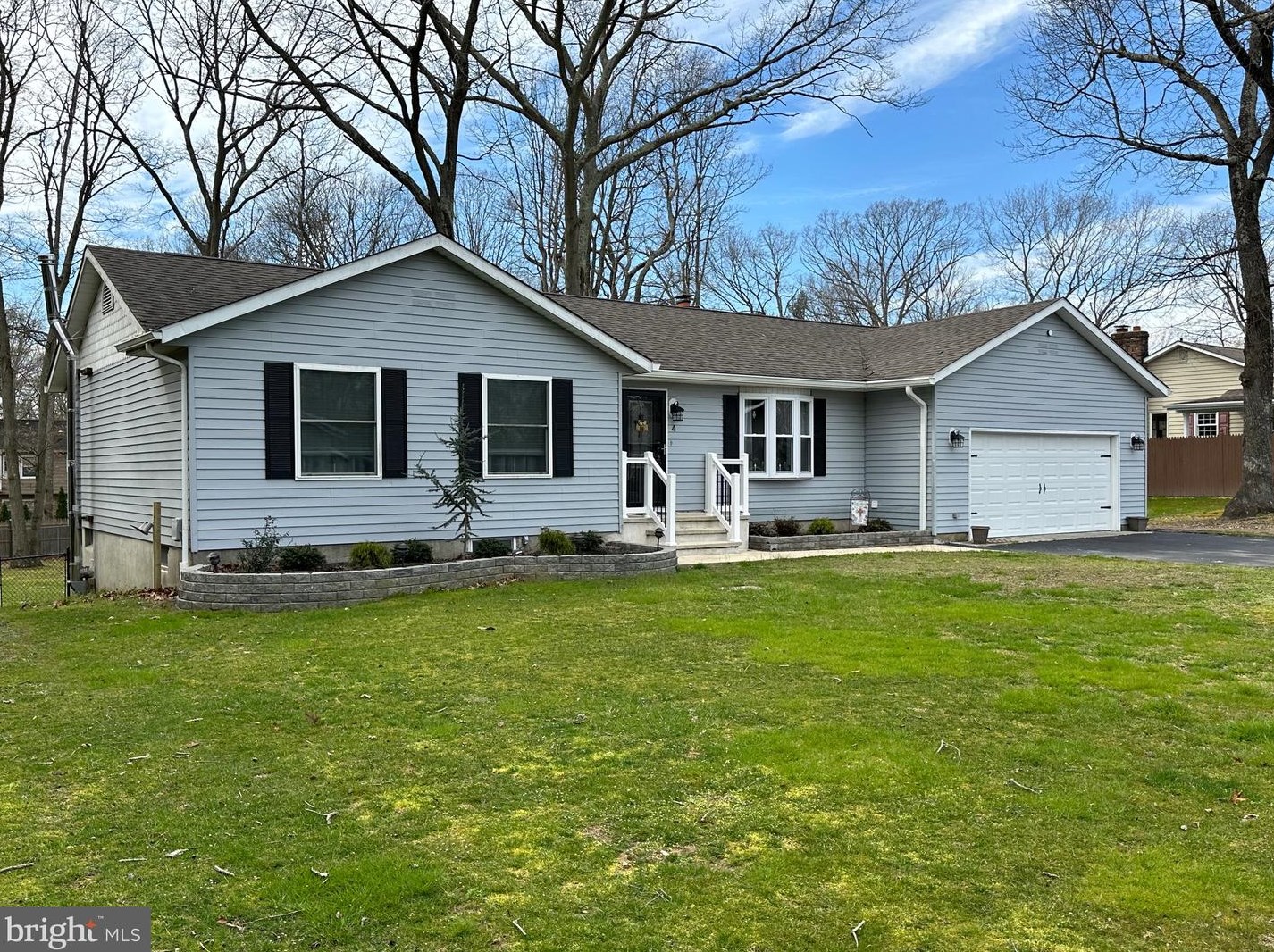 4 Swallow Ln, Stow Creek Twp, NJ 08302