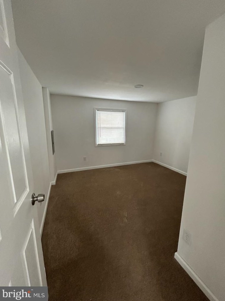 5 Mckinley Dr, Millville NJ  08332-4478 exterior