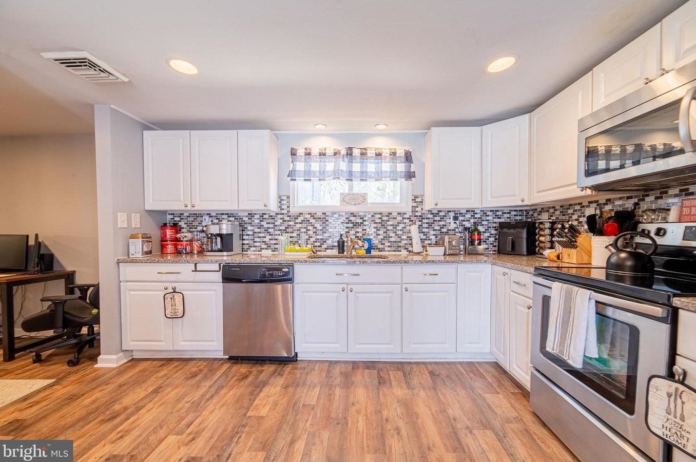 250 Garden Rd, Vineland NJ  08360-2106 exterior