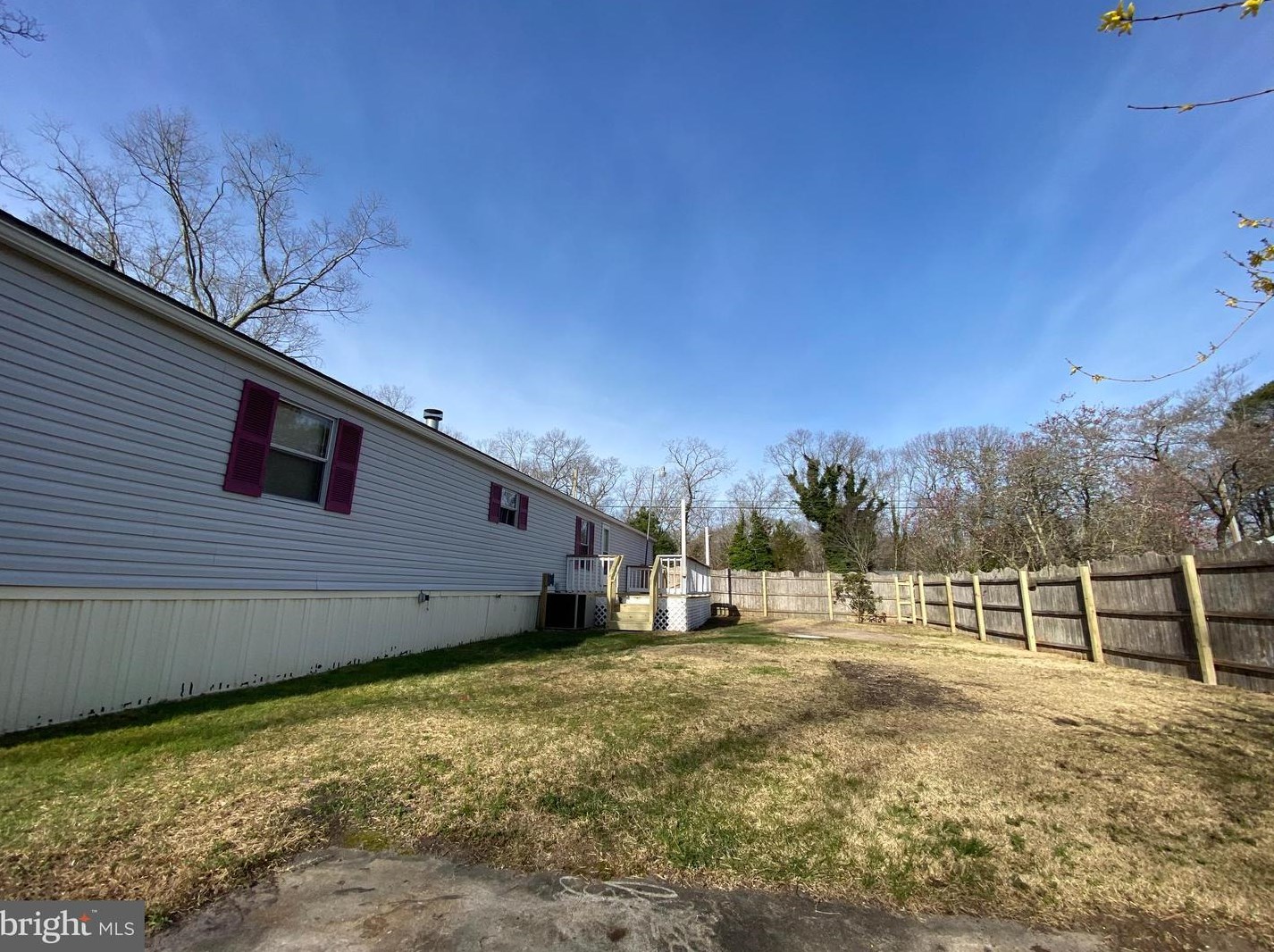 246 Poplar Rd, Millville NJ  08332-7001 exterior