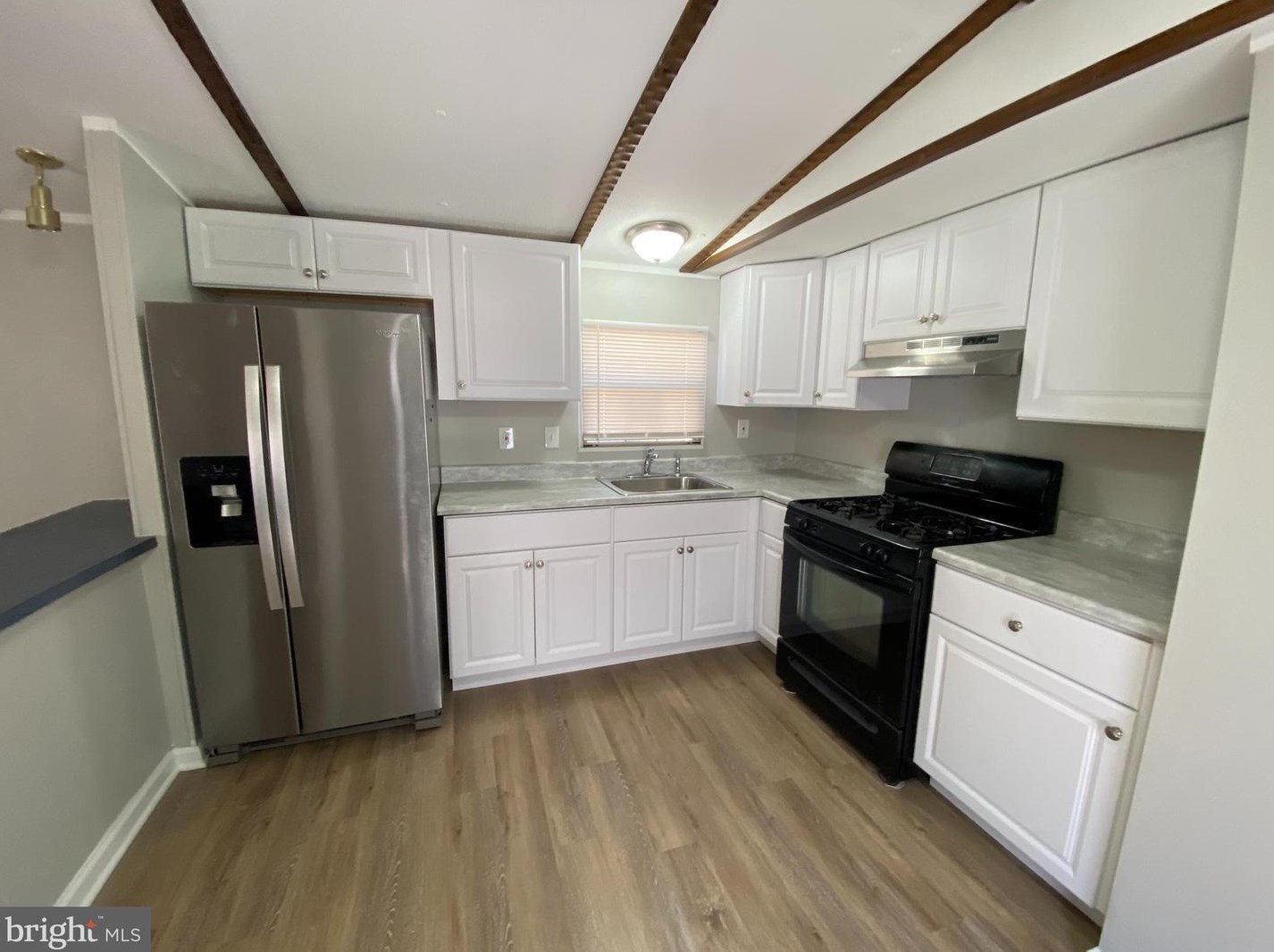 246 Poplar Rd, Millville NJ  08332-7001 exterior