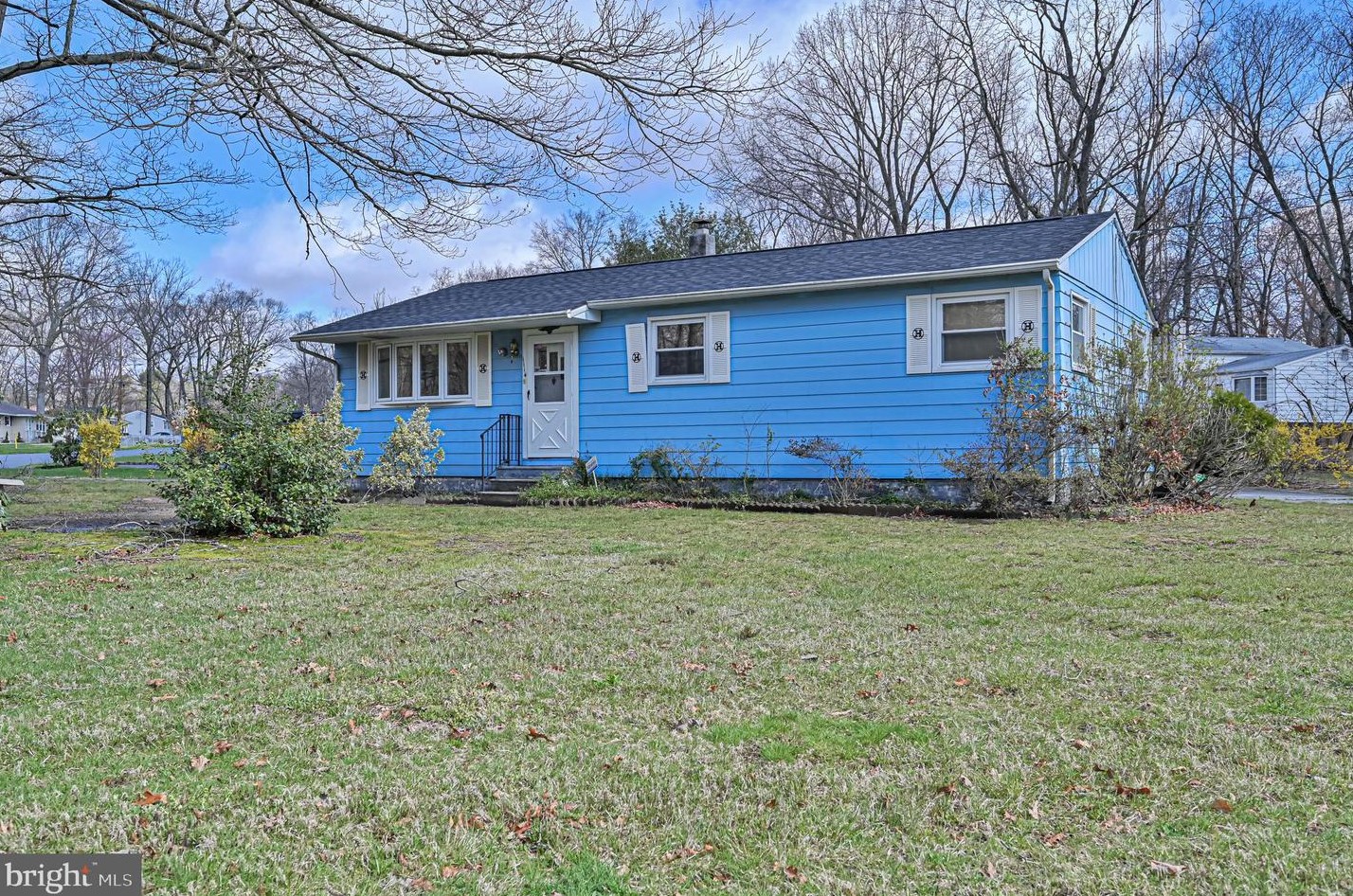 1114 Jewel St, Vineland, NJ 08360
