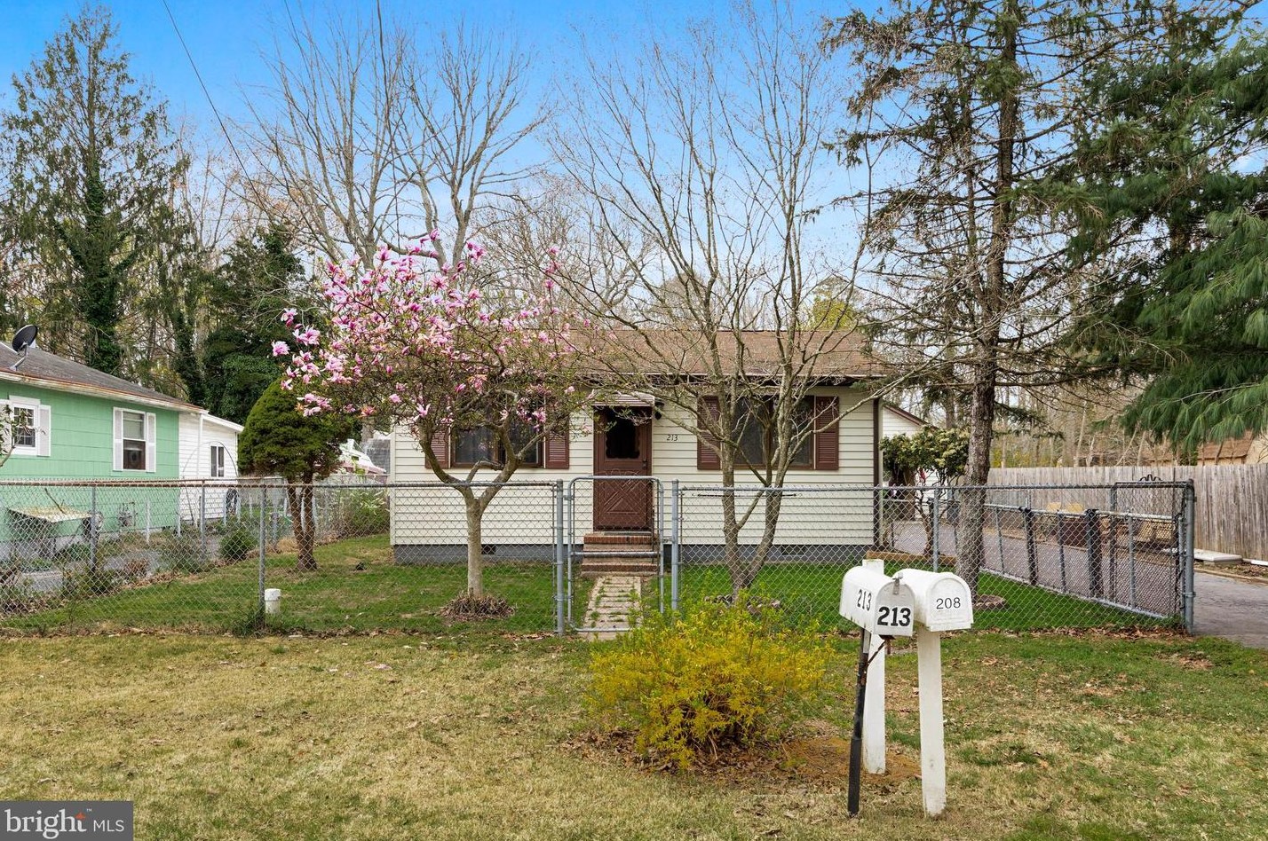 213 Robin Rd, Millville, NJ 08332