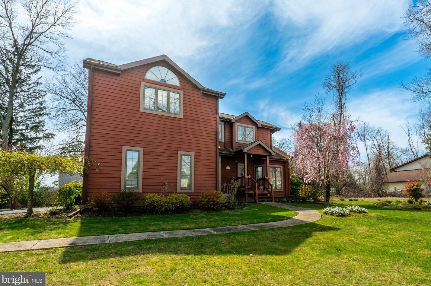 2398 Sanford Dr, Vineland, NJ 08361