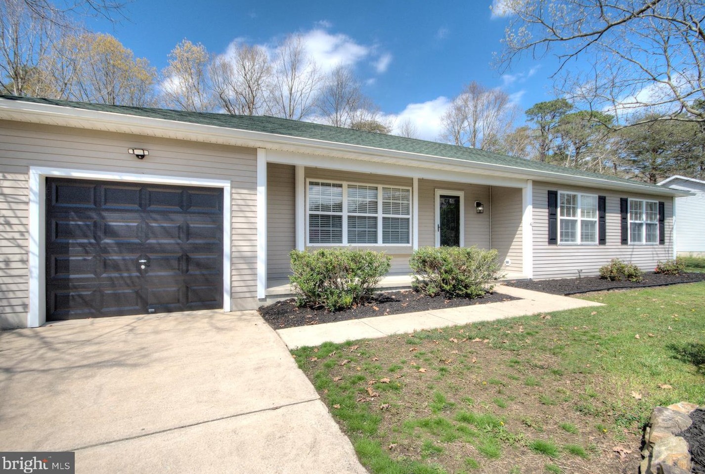 7 Emily Dr, Millville, NJ 08332-5133