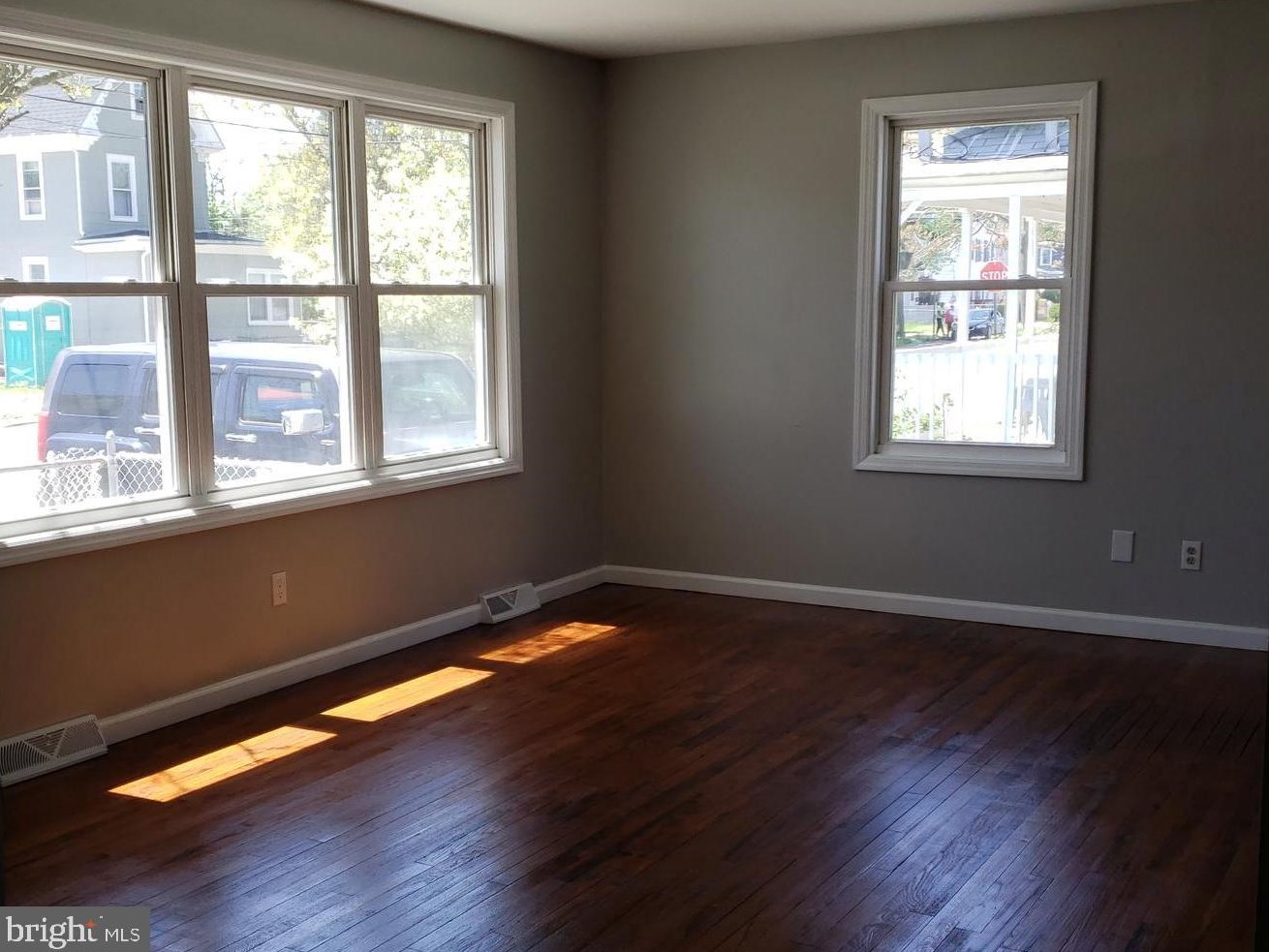 610 Mulberry St, Millville, NJ 08332-3231