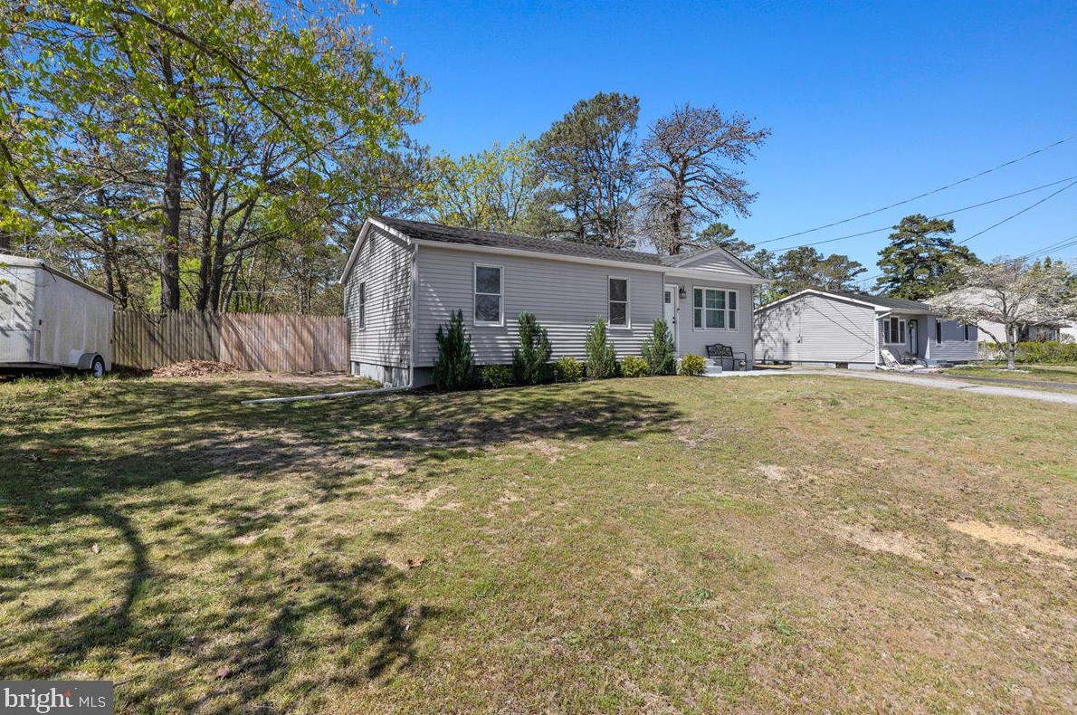 1140 Louis Dr, Millville, NJ 08332-4017