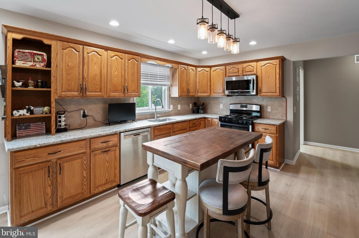 1509 Oak Rd, Vineland NJ  08360-2247 exterior
