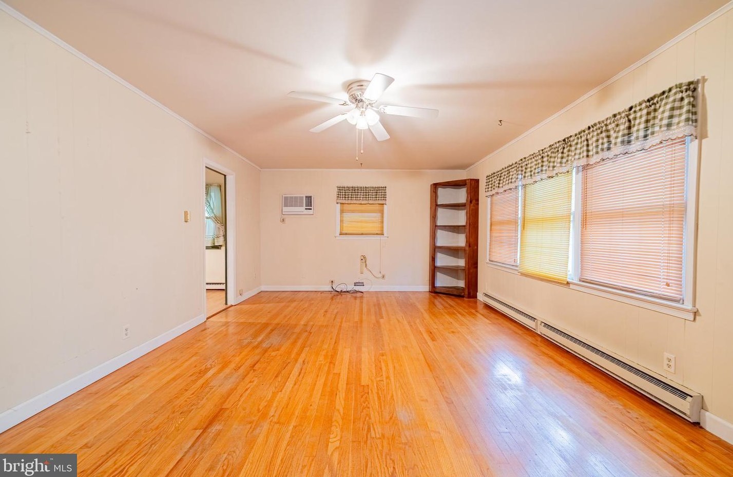 21 Marlyn Ter, Millville, NJ 08332-4134