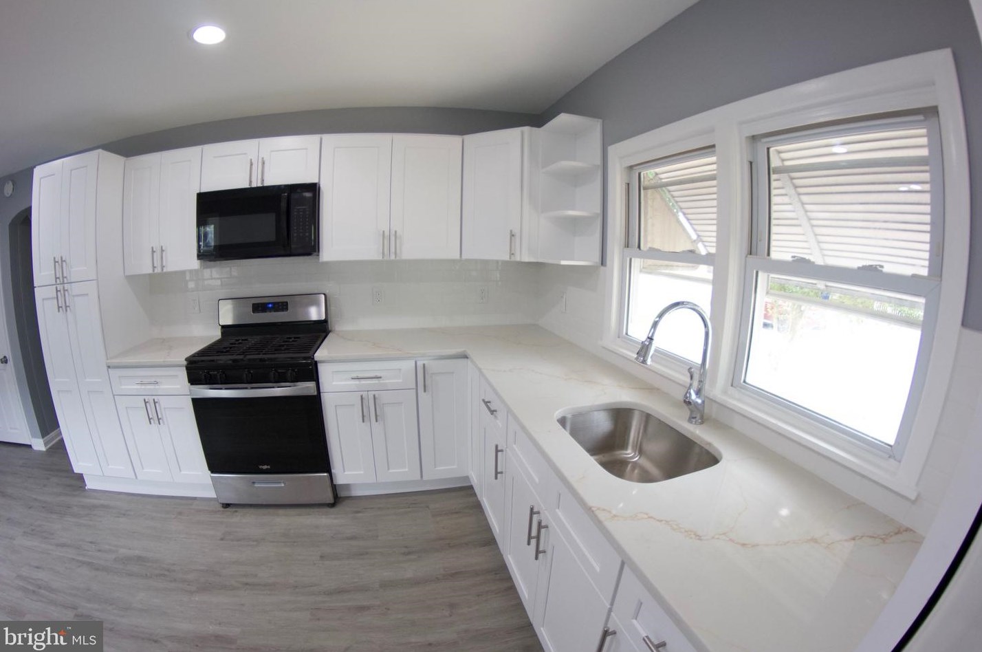638 S 3rd St, Millville, NJ 08332