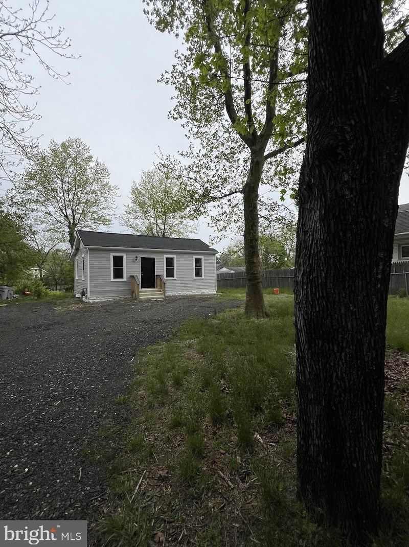1113 Park Ave, Vineland, NJ 08360-3451