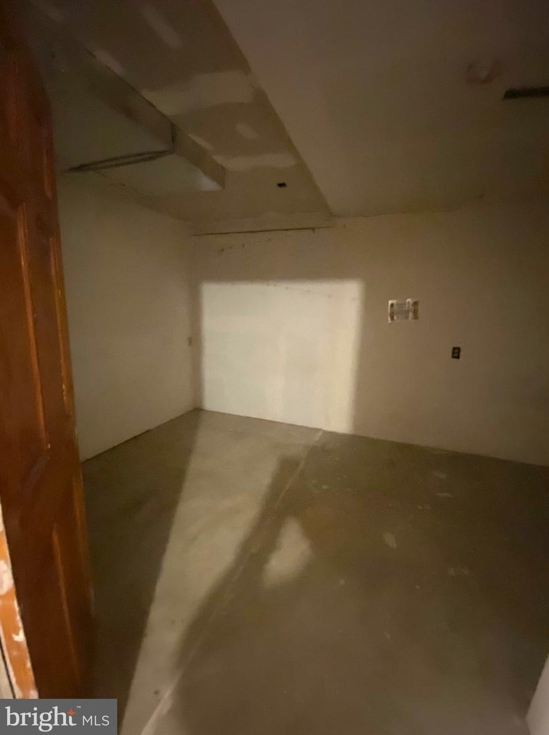 420 2 St, Vineland NJ  08360-5202 exterior