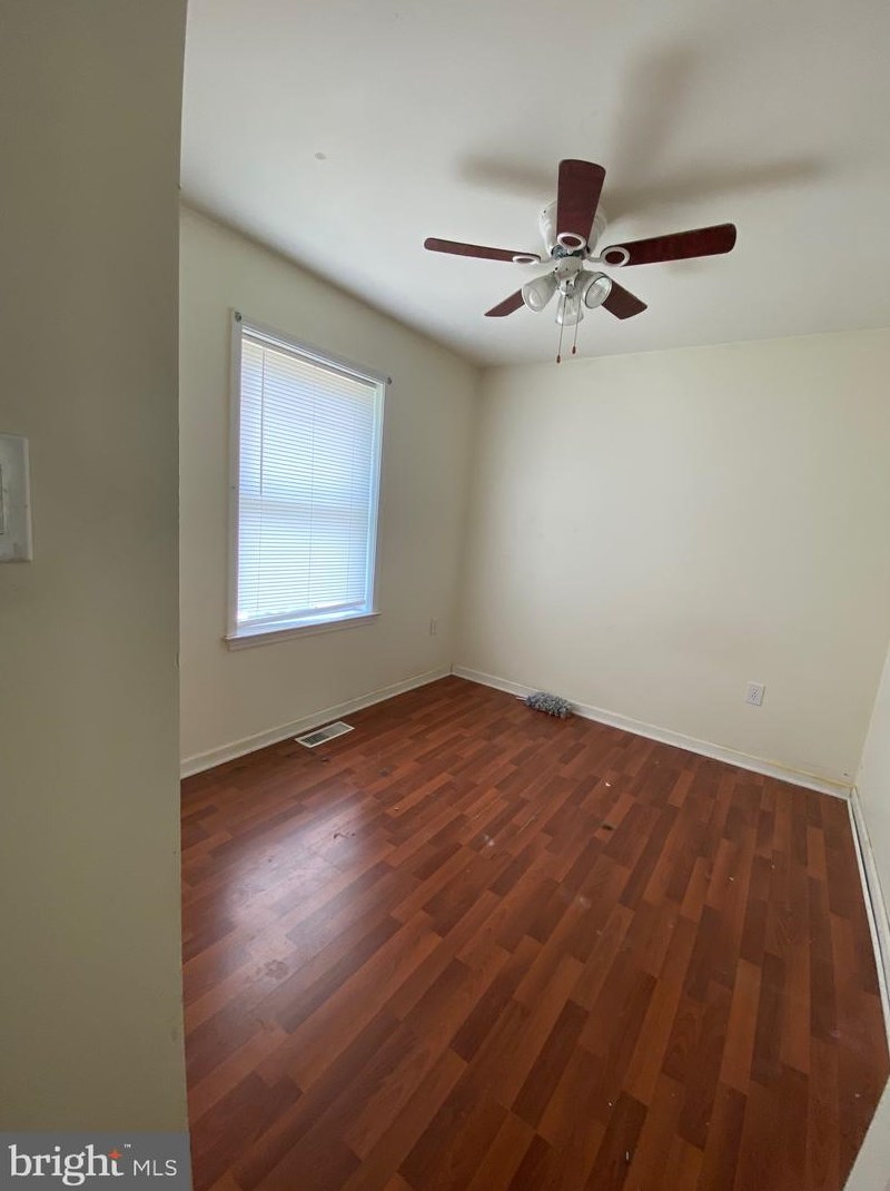 420 2 St, Vineland NJ  08360-5202 exterior