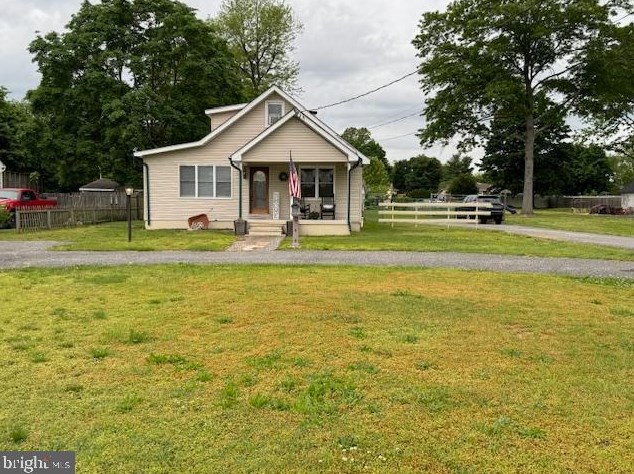 592 Prospect St, Vineland, NJ 08361-8406