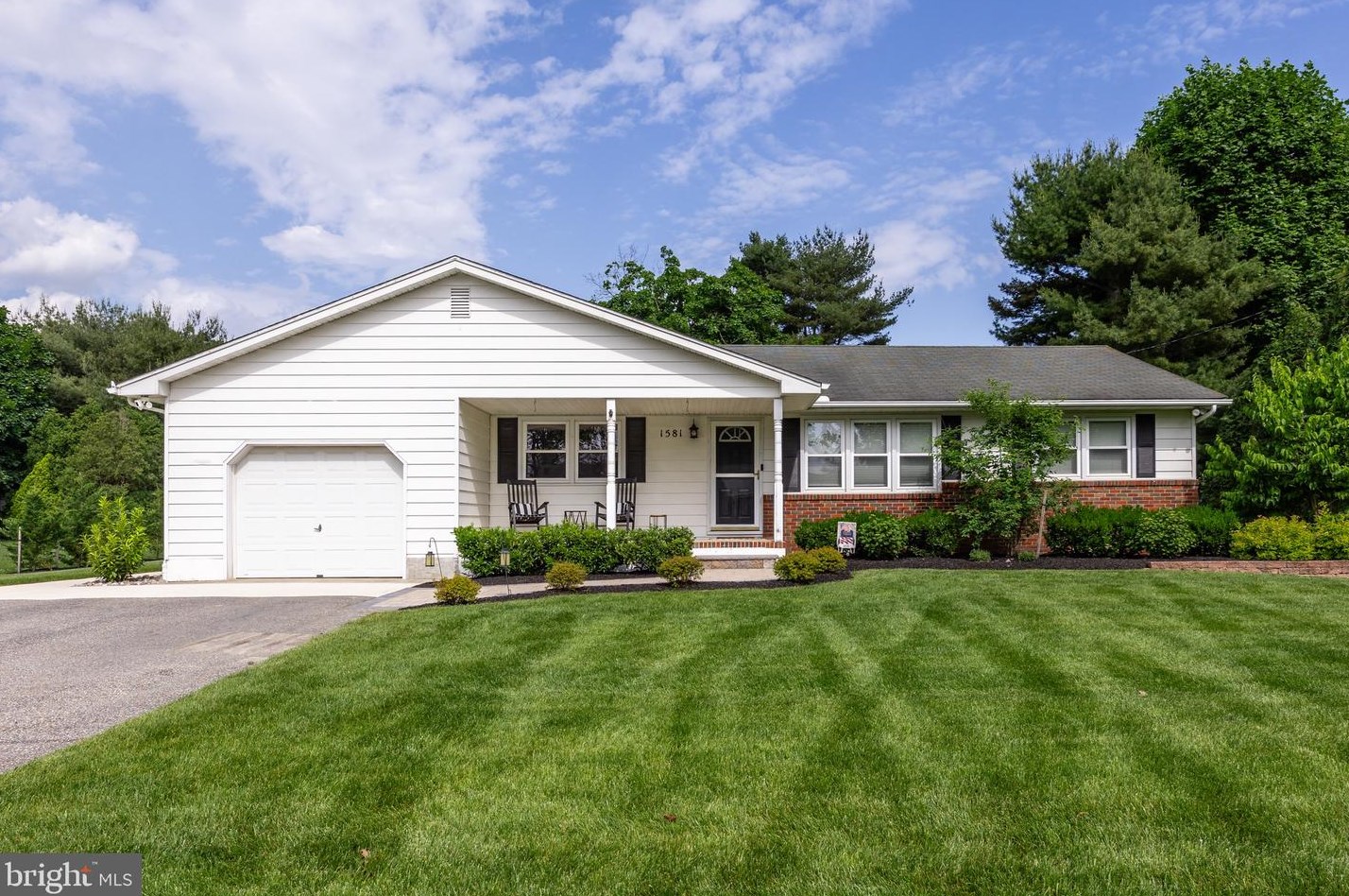 1581 James Ct, Vineland, NJ 08361