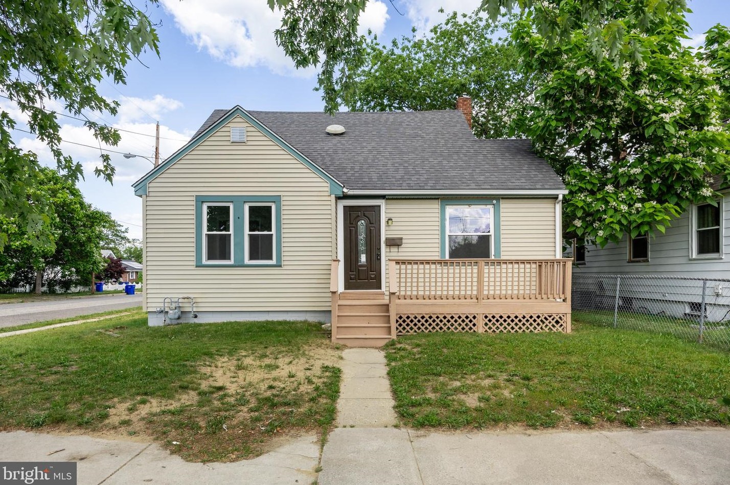 815 5th St, Millville, NJ 08332-2114