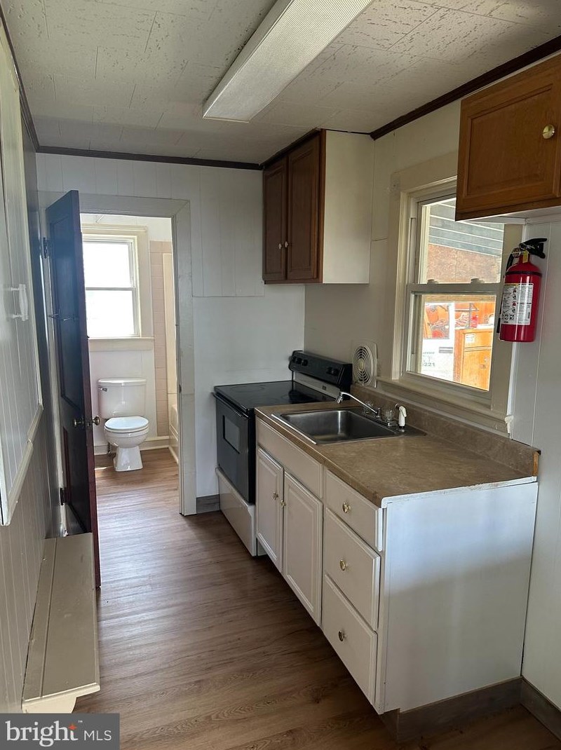 806 N 6th St, Millville, NJ 08332